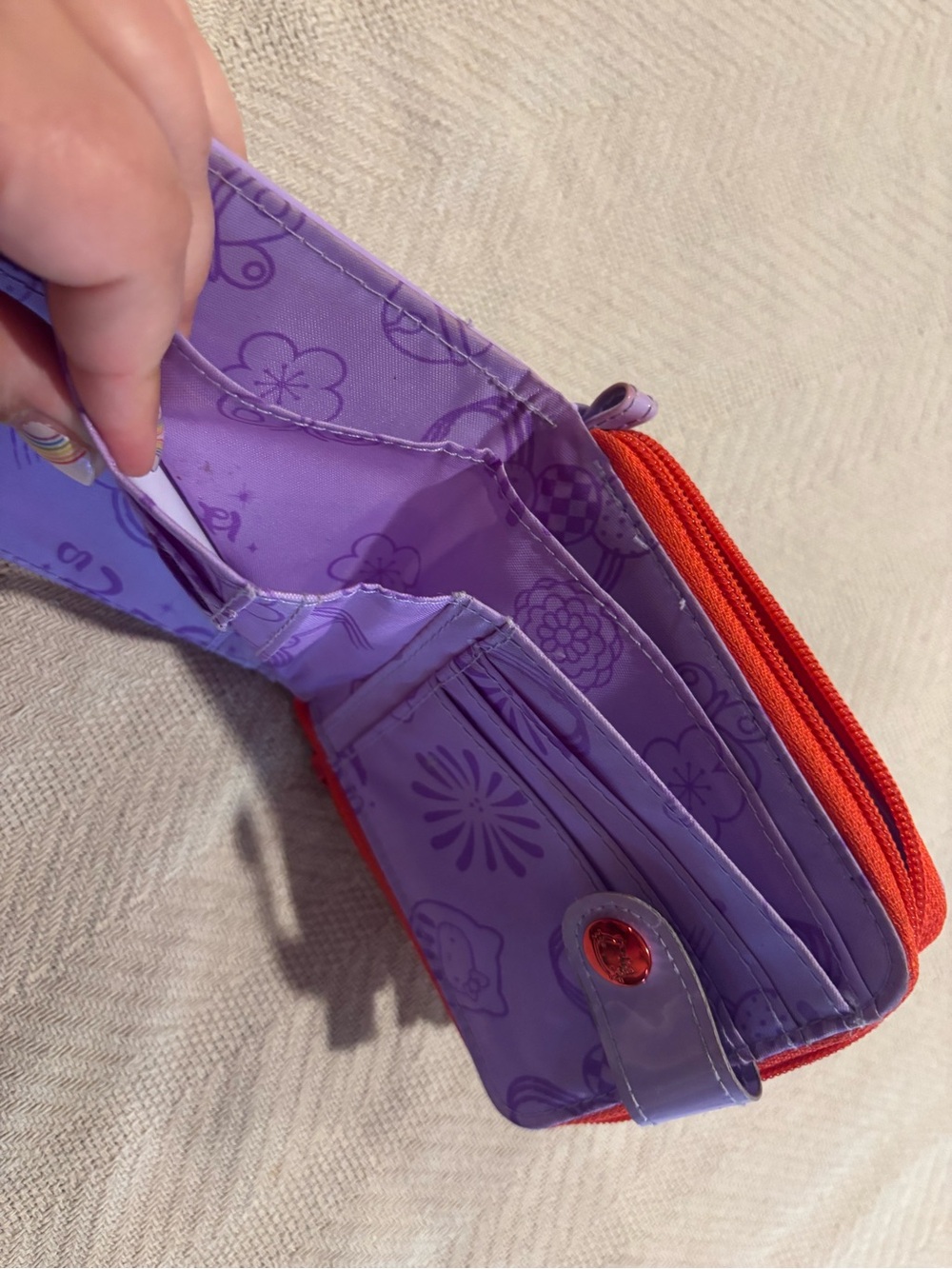 Hello Kitty Wallet - Picture 4 of 6
